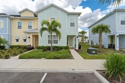 Image de Mint to Be – Sunny 4 Bdr Sleeps 10 w/ Resort Amenities!