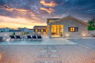 Image de Luxury Villa Oliva Oliana heated pool 32m2, bbq, family