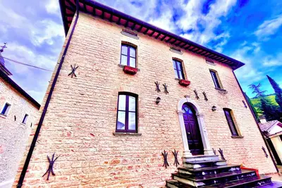 Residenza D'epoca Colle, Immersa nel Verde tra le più Belle Location Umbre