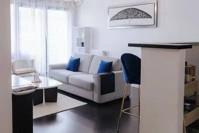 Image de Appartement luxueux, neuf et équipé à Versailles, St Cyr L'ÉCOLE