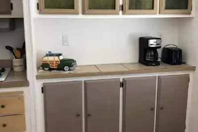 Image de Eric's Toy Box on Route 66! , Fully fenced yard for your children and fur babies\n