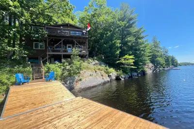 Image de Muskoka Oak Hideaway