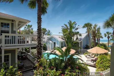 Image de Charming 2-bedroom beachfront cottage on Indian Rocks Beach