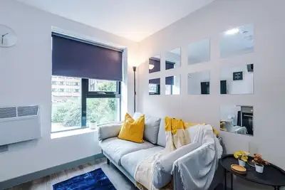 New! Stylish Duplex Apartment, Central Liverpool