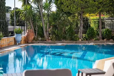 Image de Luxury Athens Villa | Villa Azure Breeze | 6 Bedrooms | Sparkling Private Pool | Terrace with Sea Views | Voula