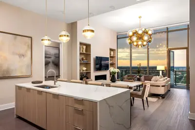 Image de 28th Floor - Sunset Horizon Penthouse