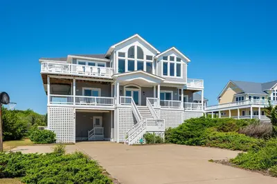 Image de Sol y Mar: Semi-Oceanfront, Private Heated Pool, Hot Tub, Game/Media Room