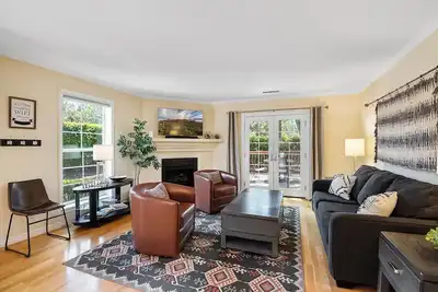 Image de Experience luxury at Sedona Soul Casita, a 1-bedroom retreat in scenic West Sedona.