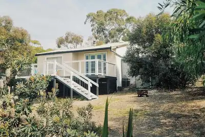 Image de Wattle Bird Shack