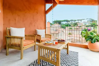 Image de Duplex charme  et  vue Bormes par SELECTsoHOME