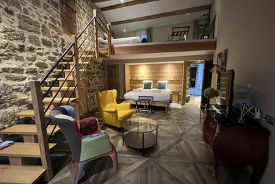 Image de Le 19 - Suite LaFayette 70m2 | Centre Historique | Clim