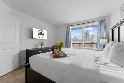 Image de Pet Friendly Downtown Branson Vacation Rental • Walk to Landing