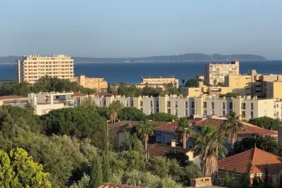 Image de Maison vue mer proche plage et commerces, avec place de parking