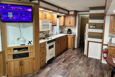 Image de The Farm, a cozy camper in delightful Cosby with Ac, WiFi