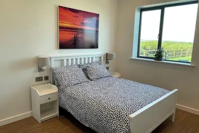 Image de 2 Bedroom Country Rental with Hot Tub. Beautiful views