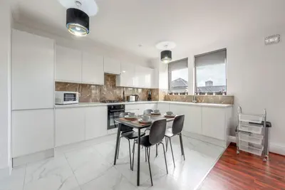 Image de 10 mins walk from Madam Tussauds(Baker Street), 5 mins stroll to Regent's Park
