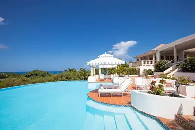 Image de Mariposa 2br in Terres Basses by Personal Villas - Elegant Caribbean Style Haven