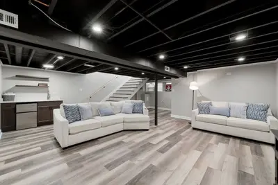 Image de Renovated 3-Bedroom Apartment Near Midway Airport