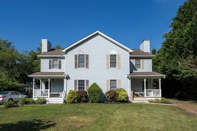 Image de Really close to the bike trail and downtown Lewes! 131b Beach Plum Place