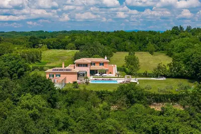 Image de Villa Village by Villas Guide