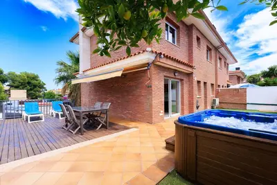 Image de Villa Era - Jacuzzi et Piscine Commune