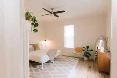 Image de Modern Downtown Farmville #1