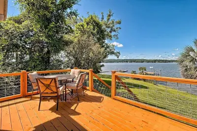 Image de Laid-Back River Shack