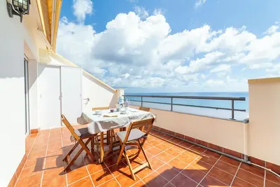 Image de Appartement 'Fabuloso Atico Con Vistas Al Mar' avec vue sur la mer, Wi-Fi et climatisation