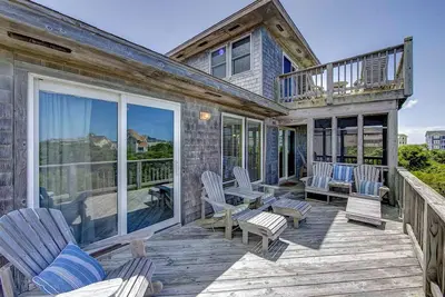 Image de Oceanside, Ocean Views, Sound Views, Sundeck, Short Walk To The Beach!