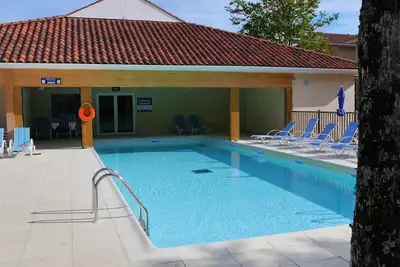 Image de Bel Appartement | Accès piscine | Sur le lac!