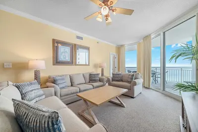 Image de Palacio 704 | Beachfront, Resort Amenities | My Beach Getaways