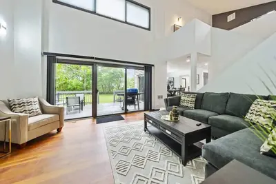 Image de Pool Table, Grill & Patio | Lcp Collection