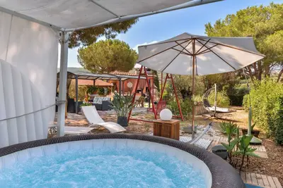 Appartement 'Casale Grandangolo - Mela Verde' avec terrasse privée, Wi-Fi et climatisation