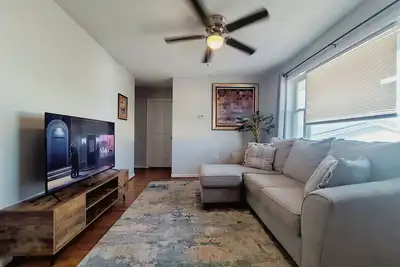 Image de Cozy 2-bedroom apartment with WiFi, Ac, walk to Uk Campus/Hospital, near St. Joe