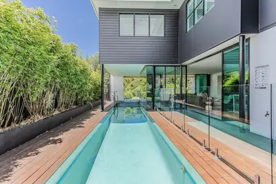 Image de Oceans Echo - Beachfront luxury holiday home