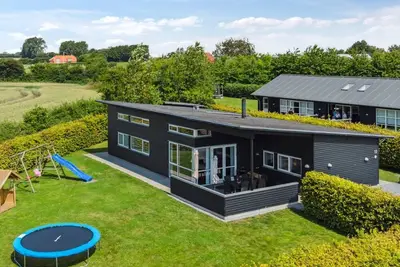 Image de \"Gloria\" - 500m from the sea by Interhome