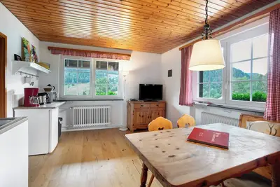 Image de Appartement 'Wohnung 1 - Familienappartement' avec balcon et Wi-Fi