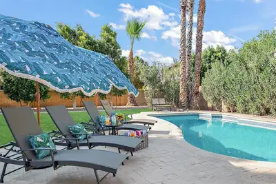 Image de 20% Off at our Private Poolside Haven w/Heated Pool, Firepit & Bbq Grill