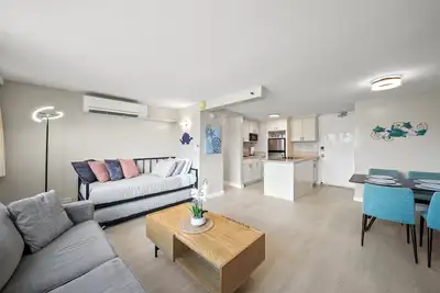 Image de Amazing Views Waikiki Beach 28th Floor 1 Bedroom Family and Group Condo