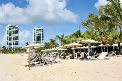 Image de Beautiful Apartment in Cupecoy with Ocean View!