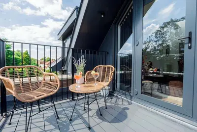 Image de Omega @ Acton | Top Floor