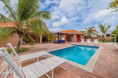 Image de Ideal Home for Larger Family with Pool in Noord