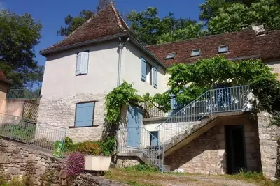 Image de La Tour - Creysse - Gîte