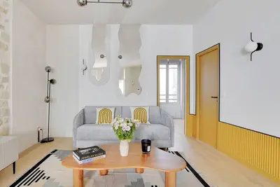 Image de Sereners - Montorgueil - Rue Saint Denis B32