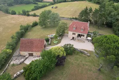 Image de L'oustalet - sur un terrain de 1, 5 hectare, la maison d'habitation pour 2 ou 4 personnes et la gran