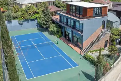 Image de Private Modern Villa with Tennis court