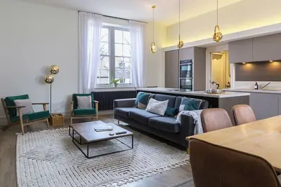 Image de Stunning, stylish, huge 2 floor Georgian apartment
