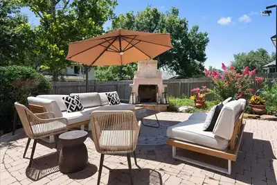 Image de Pfun Oasis l Pool l Games l Firepit l Spacious 5 beds