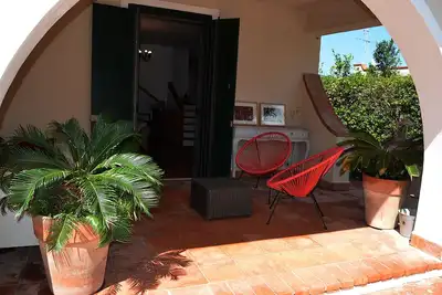 Image de The right place for families, children and pets. countryside and sea.