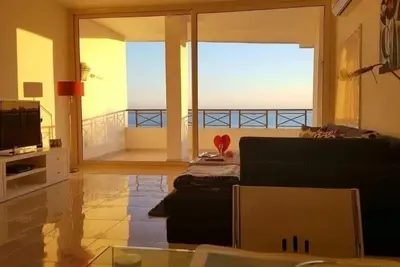 Image de Sea view, city center, beach access, 3-bedroom apartment